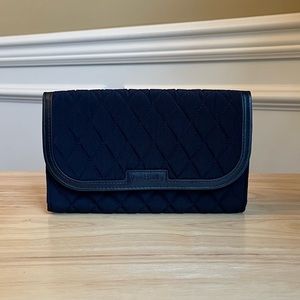 NWT Vera Bradley RFID Trimmed Wristlet Wallet ~ Microfiber Classic Navy